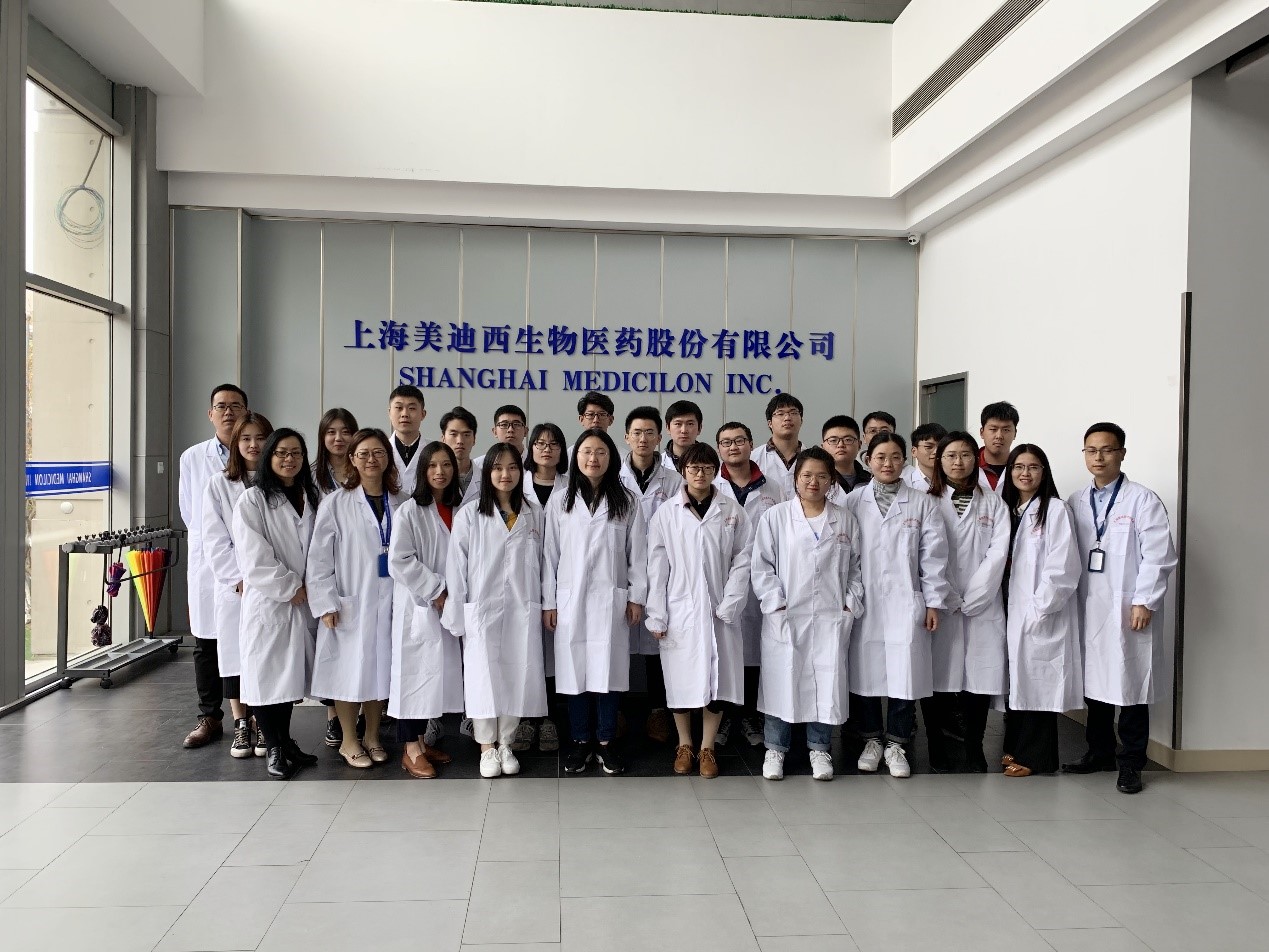 走进亿万先生mr，，，，，，，与学子共话生长