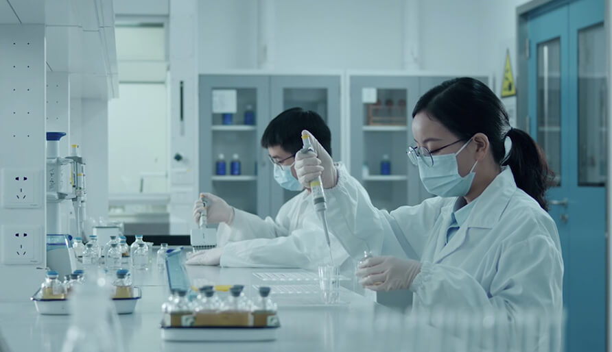 一廿偕行，，，，，，，，一廿向美。。。。。。。。亿万先生mr20周年宣传片上映！