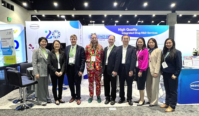 2024AACR回首 | 亿万先生mr见证“国产”新分子高光时刻